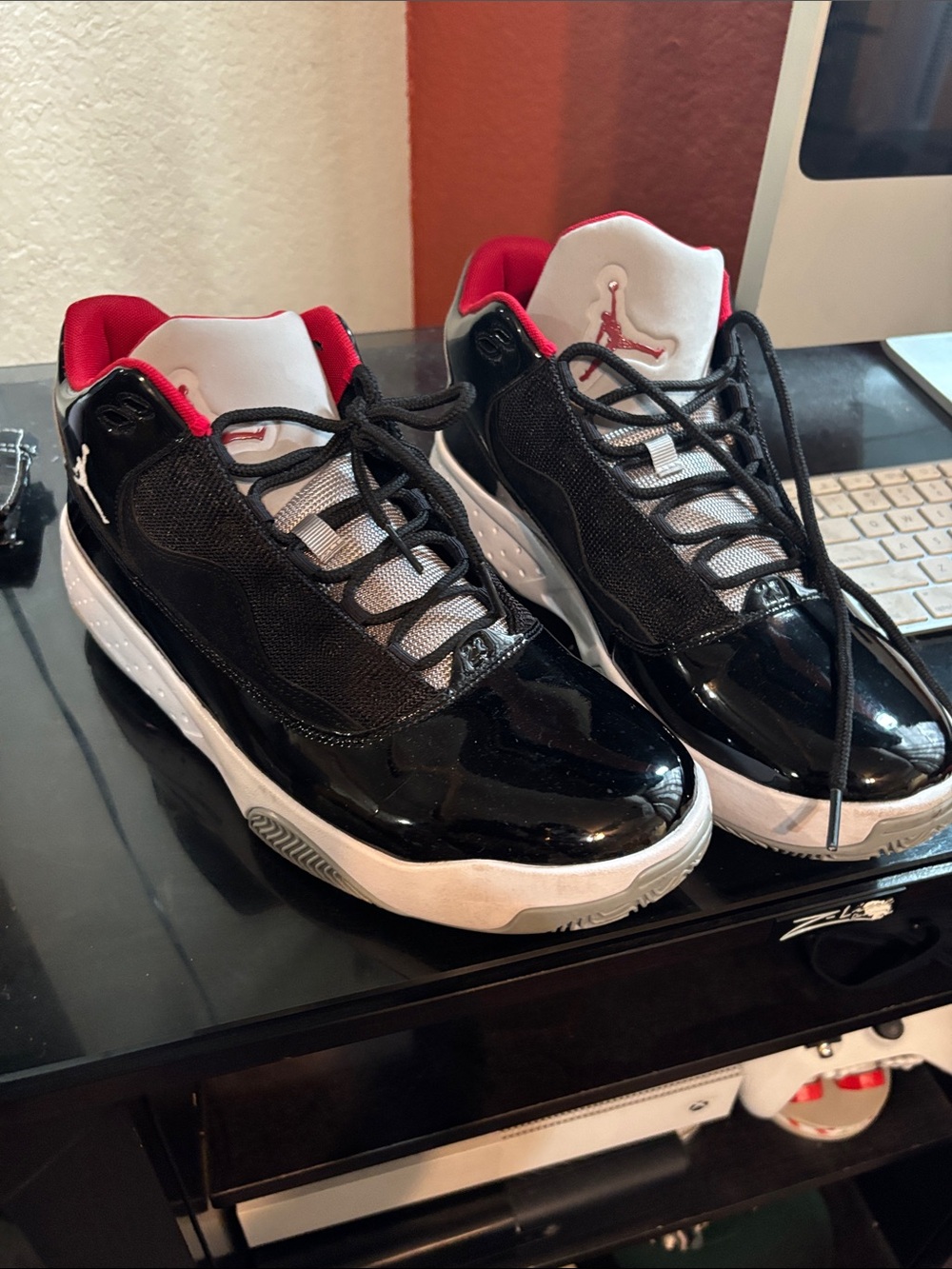 Jordan Men’s Low-Top Sneakers - Black/White/Red